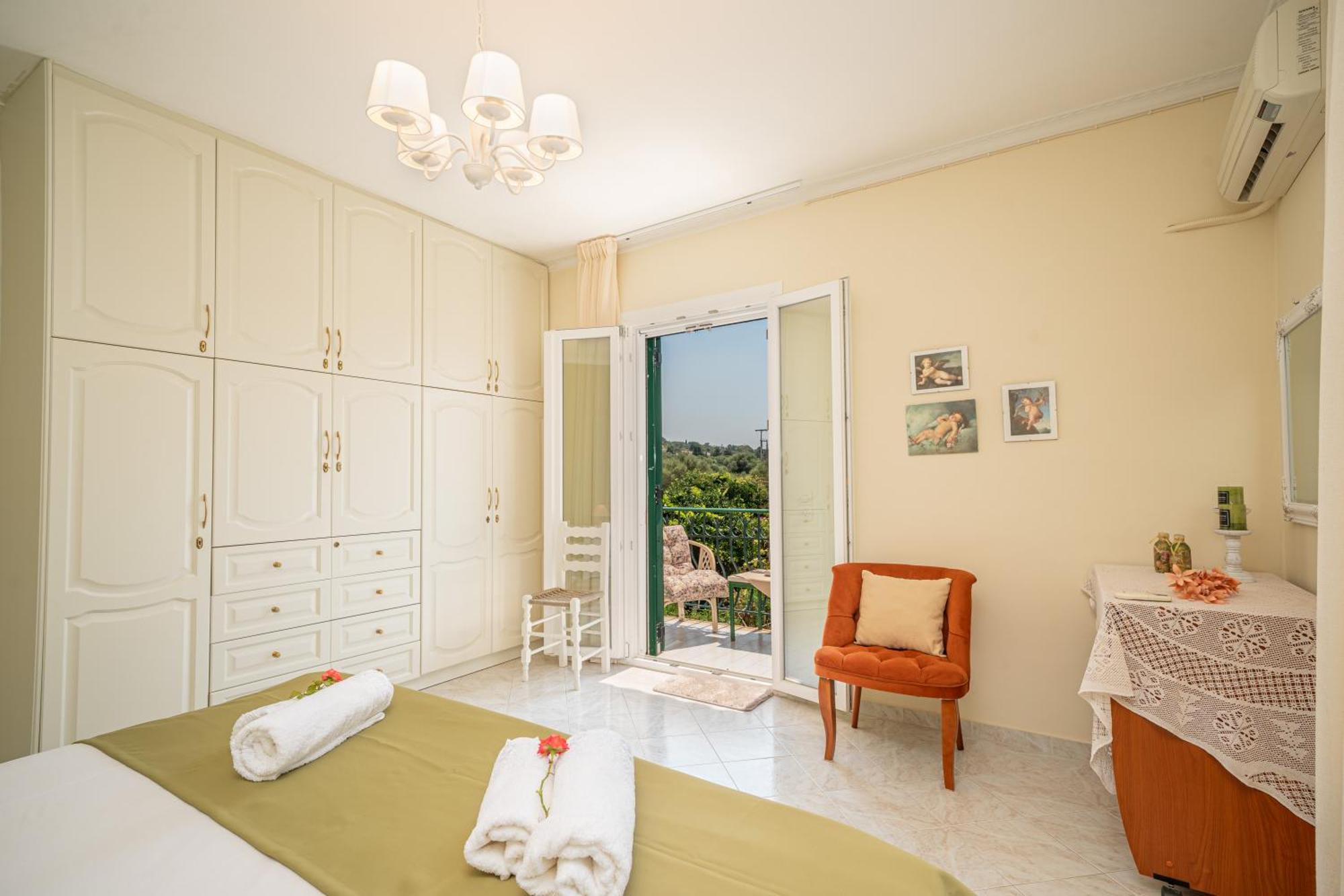 Ariadni Sea View Apartment Миния Экстерьер фото